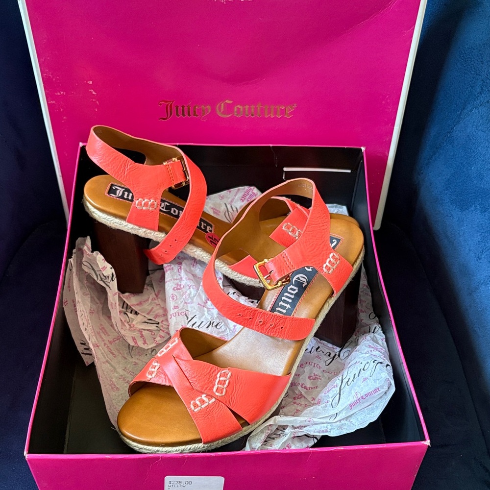Juicy Couture Willow Platform Sandals in UV Orange Flash Neon Coral Size 7.5M
